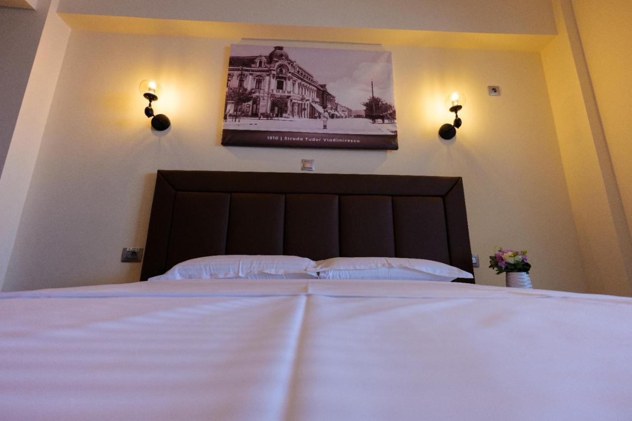 Hotel Villa Ovidiu Drobeta Turnu Severin Zewnętrze zdjęcie